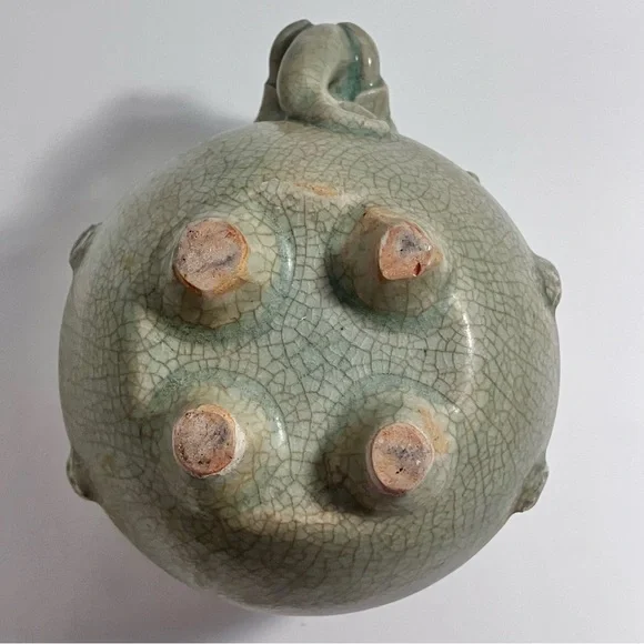 Antique THAILAND CELADON ELEPHANT Pottery Vessel / SAWANKHALOK KILN / Craquelure
